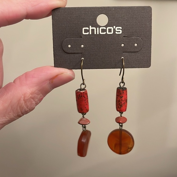 Chico’s Corva Earrings Reddish Orange Wooden & Acrylic Dangle Earrings - Picture 8 of 11